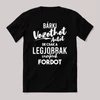 Autót bárki vezethet, fordot a legjobbak. Fekete feliratos vicces póló.