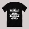 Vigyázat van egy őrült nővérem. Feliratos fekete vicces póló.