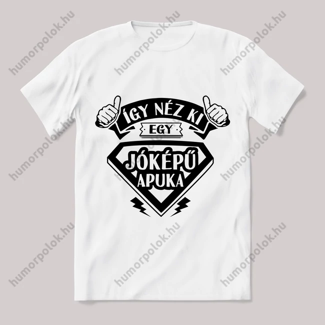 Így néz ki egy jóképű apuka. fehér póló